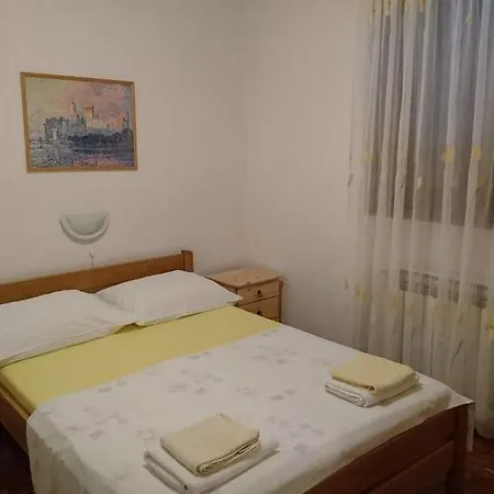 Nenada * Biograd na Moru