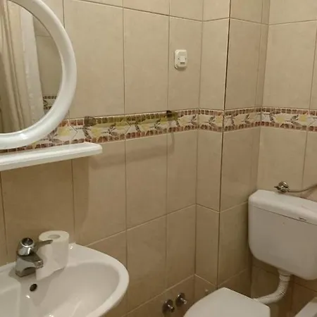 Nenada Apartman